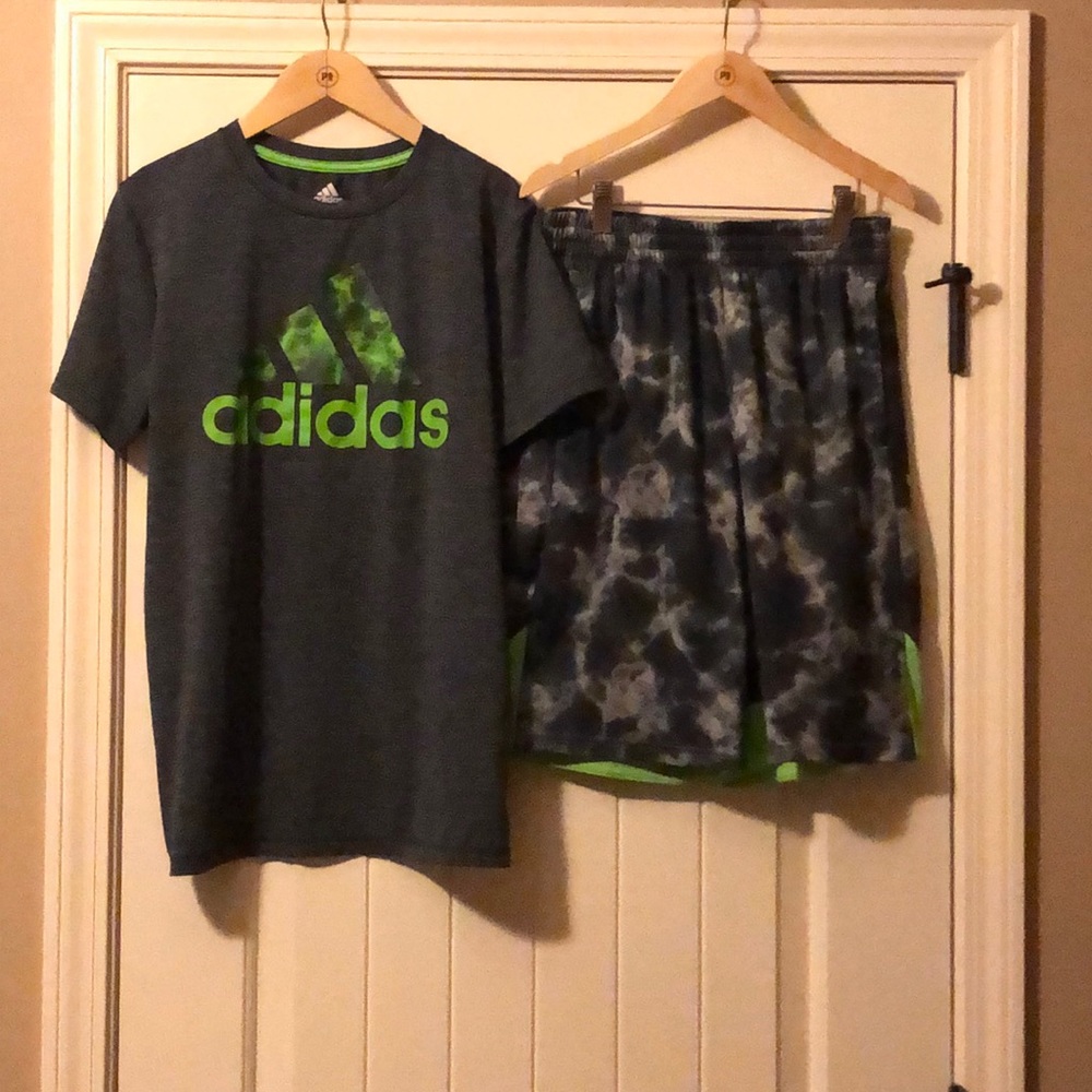 Adidas short set + extra shirt